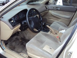 1995 HONDA ACCORD LX, 2.2L AUTO 4DR, COLOR GOLD, STK A15172